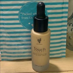 Younique liquid foundation